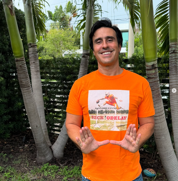 ! Carson Beck Odelay Hurricanes Miami Unisex Tee